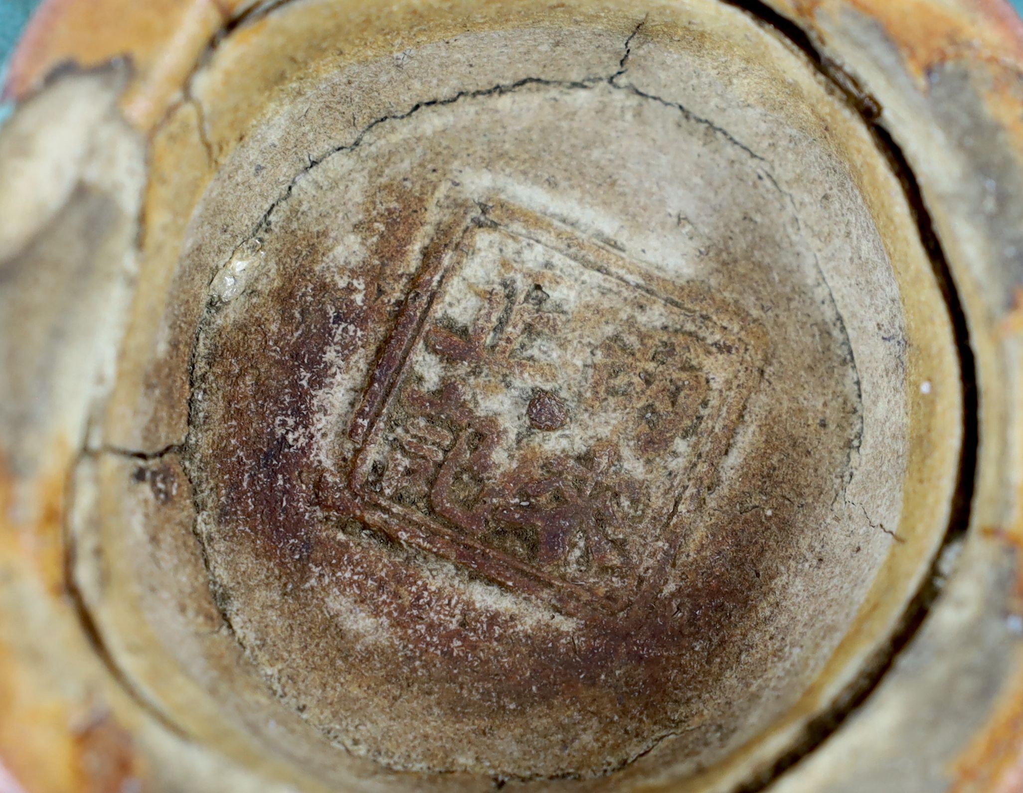 A Chinese Jun style green and blue glazed dish, Shiwan kilns, 18th/19th century, 17cm diameter